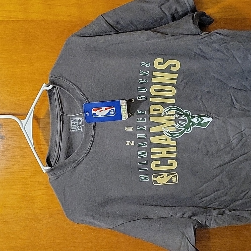 Milwaukee Bucks 2021 Champions T Shirt